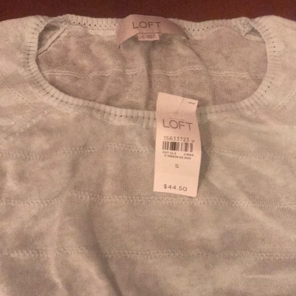Light Weight sweater - Picture 4 of 5